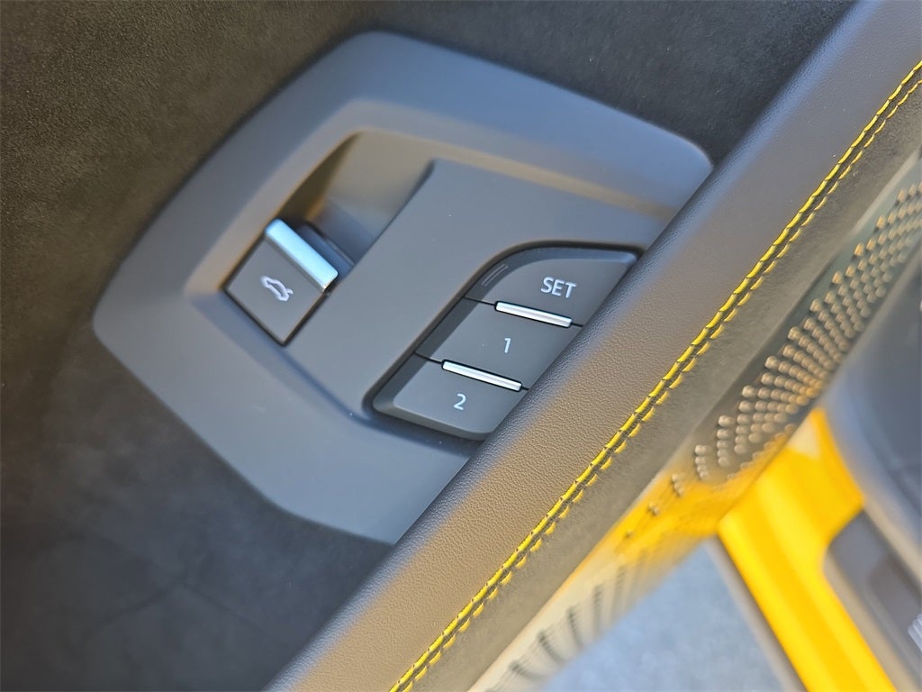 2023 Lamborghini Urus Performante