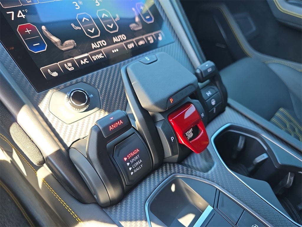 2023 Lamborghini Urus Performante