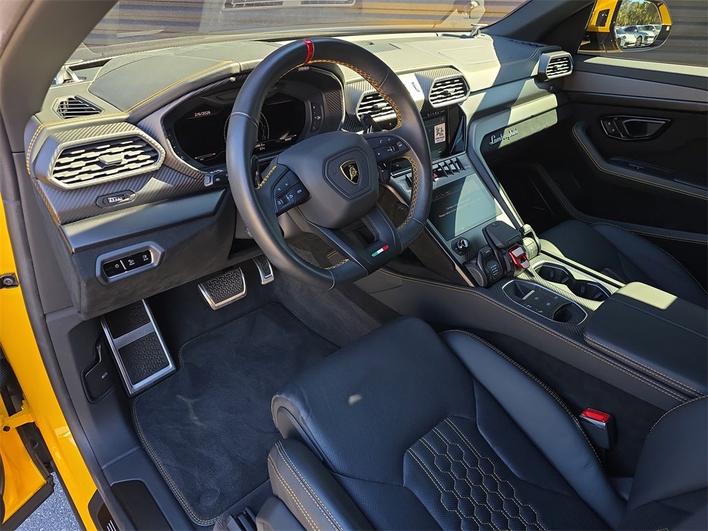 2023 Lamborghini Urus Performante