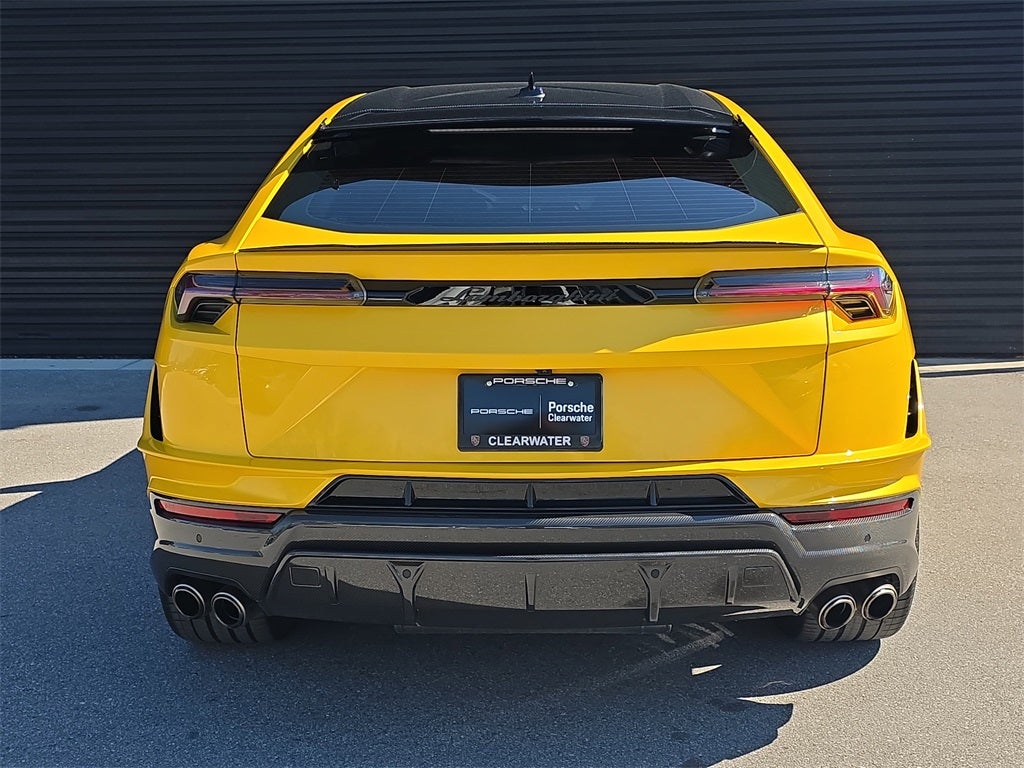 2023 Lamborghini Urus Performante