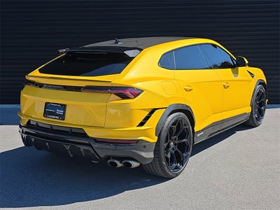 2023 Lamborghini Urus Performante