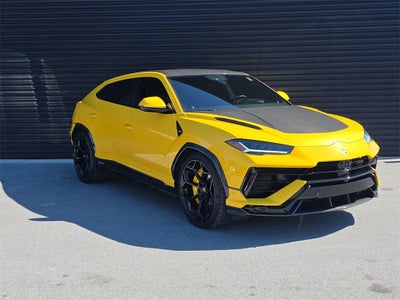 2023 Lamborghini Urus Performante